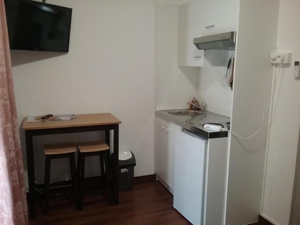 Bed and Breakfast Manoir De Gravezon Lunas  Экстерьер фото