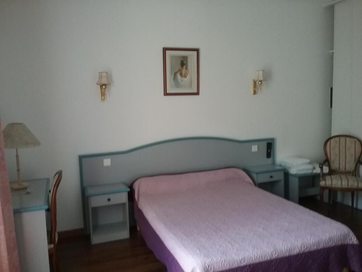 Bed and Breakfast Manoir De Gravezon Lunas  Экстерьер фото